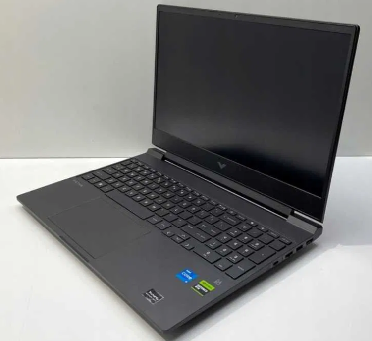 HP Victus 15-FA1652NW – 15,6" | Intel Core i5-12450H | 16 GB RAM | RTX 4050 6 GB | 144 Hz